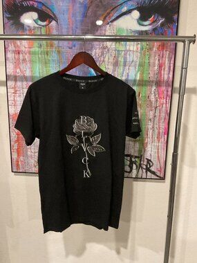 NWT BLVCK Paris Rose Eternelle Tee Black Embroidered Graphic T Shirt M